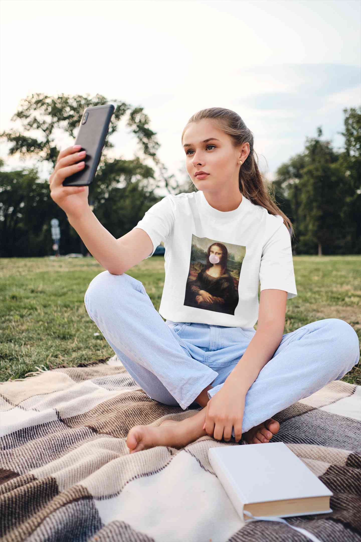 Bubble Gum Mona Lisa Women Half Sleeves T-shirt- FunkyTeesClub