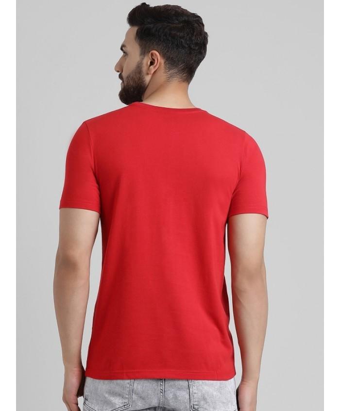 Men's red crew-neck half-sleeve t-shirt, back view
