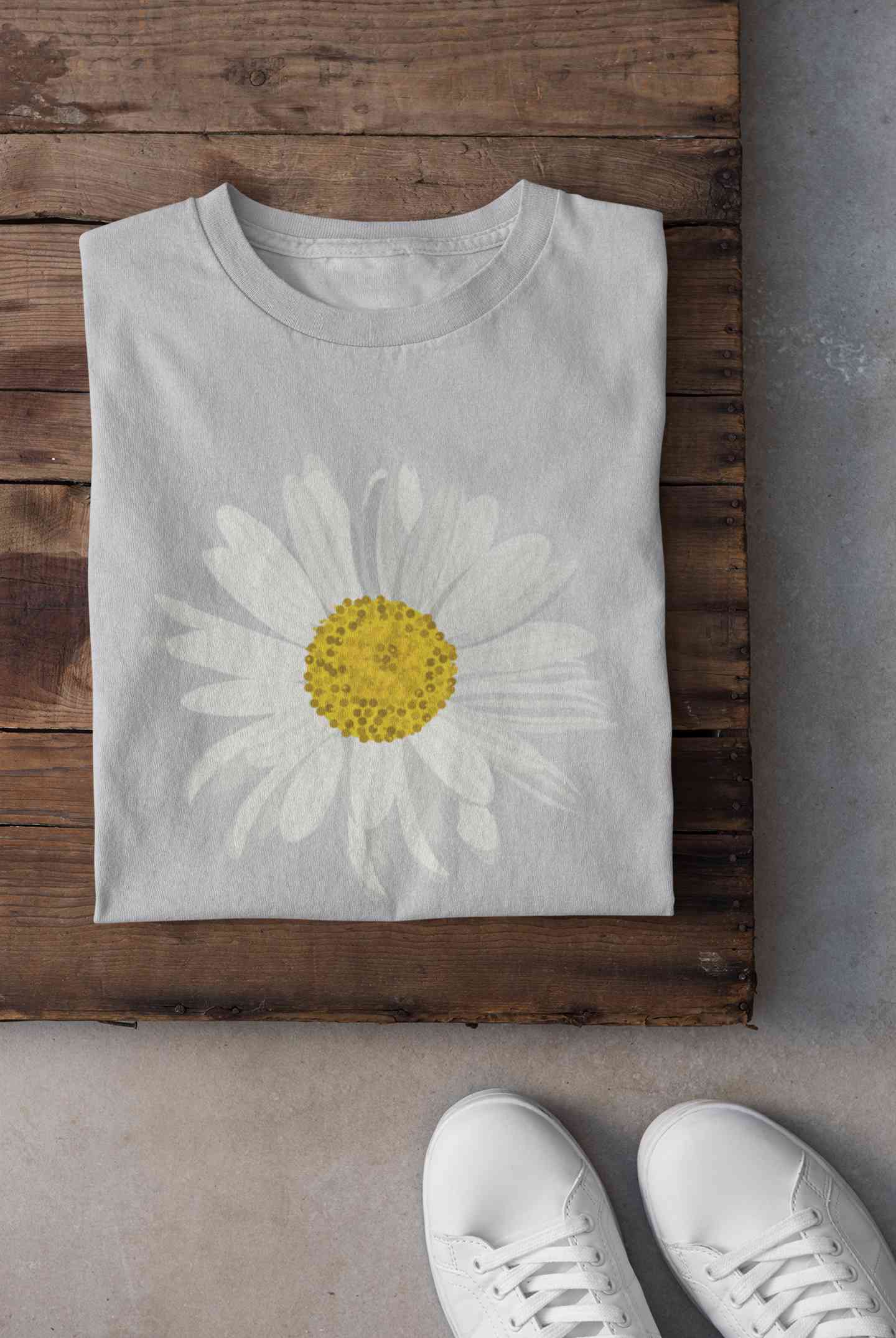Cute Daisy Minimal Nature Cute Flower Graphic Women Half Sleeves T-shirt- FunkyTeesClub
