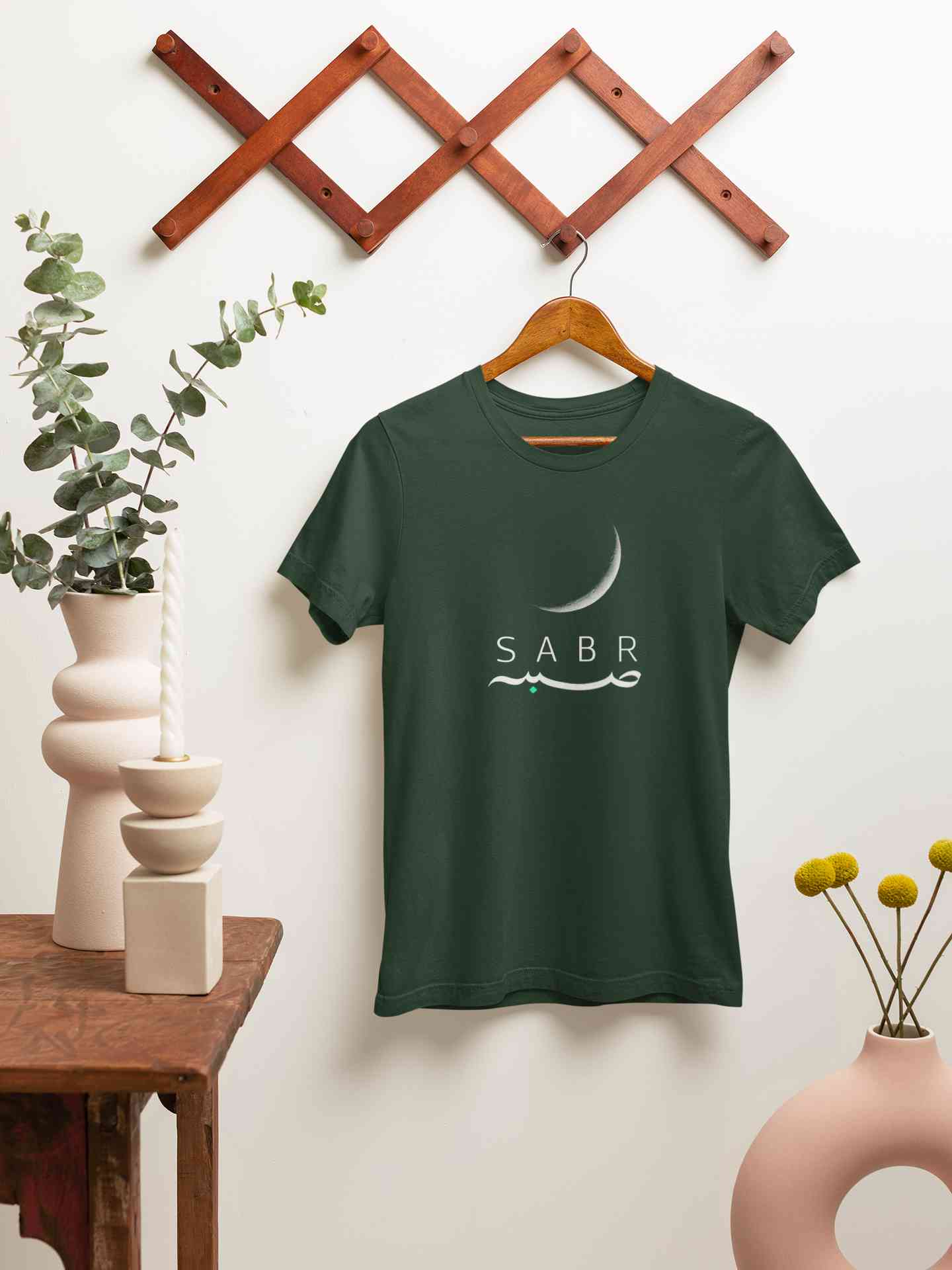 Sabr Urdu Word Mens Half Sleeves T-shirt- FunkyTeesClub