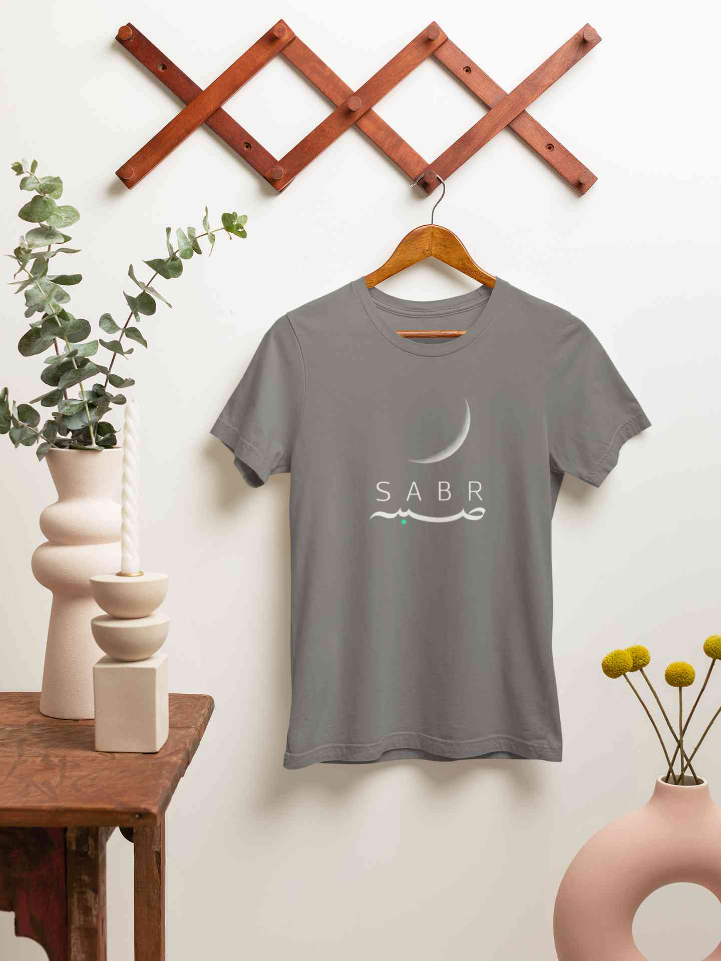 Sabr Urdu Word Mens Half Sleeves T-shirt- FunkyTeesClub