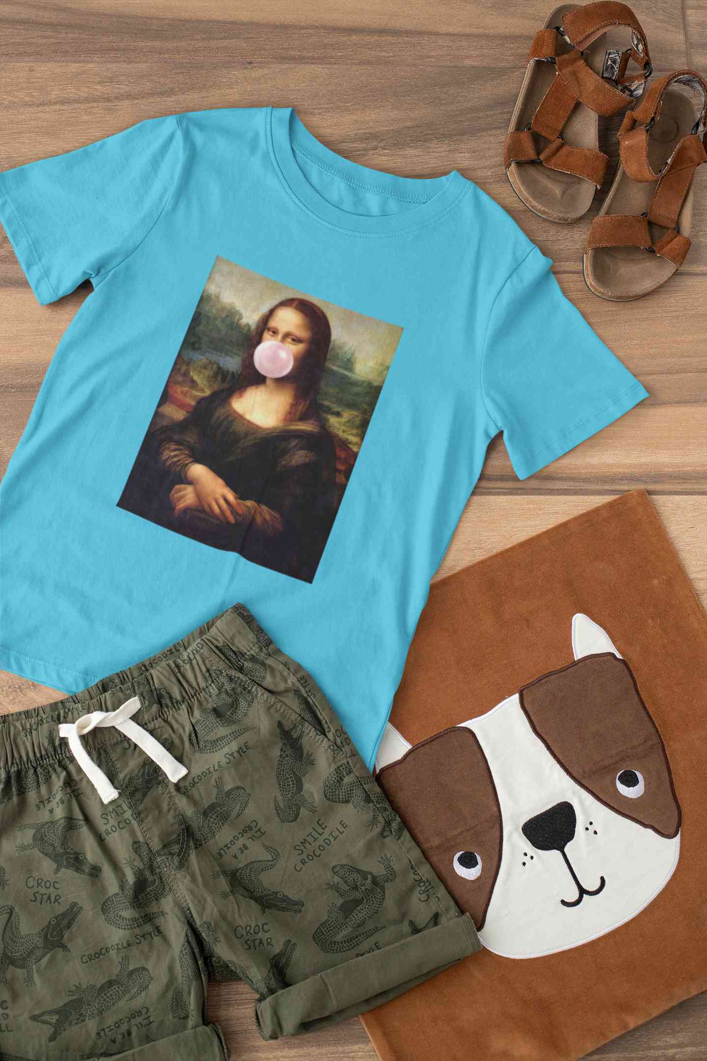 Bubble Gum Mona Lisa Mens Half Sleeves T-shirt- FunkyTeesClub