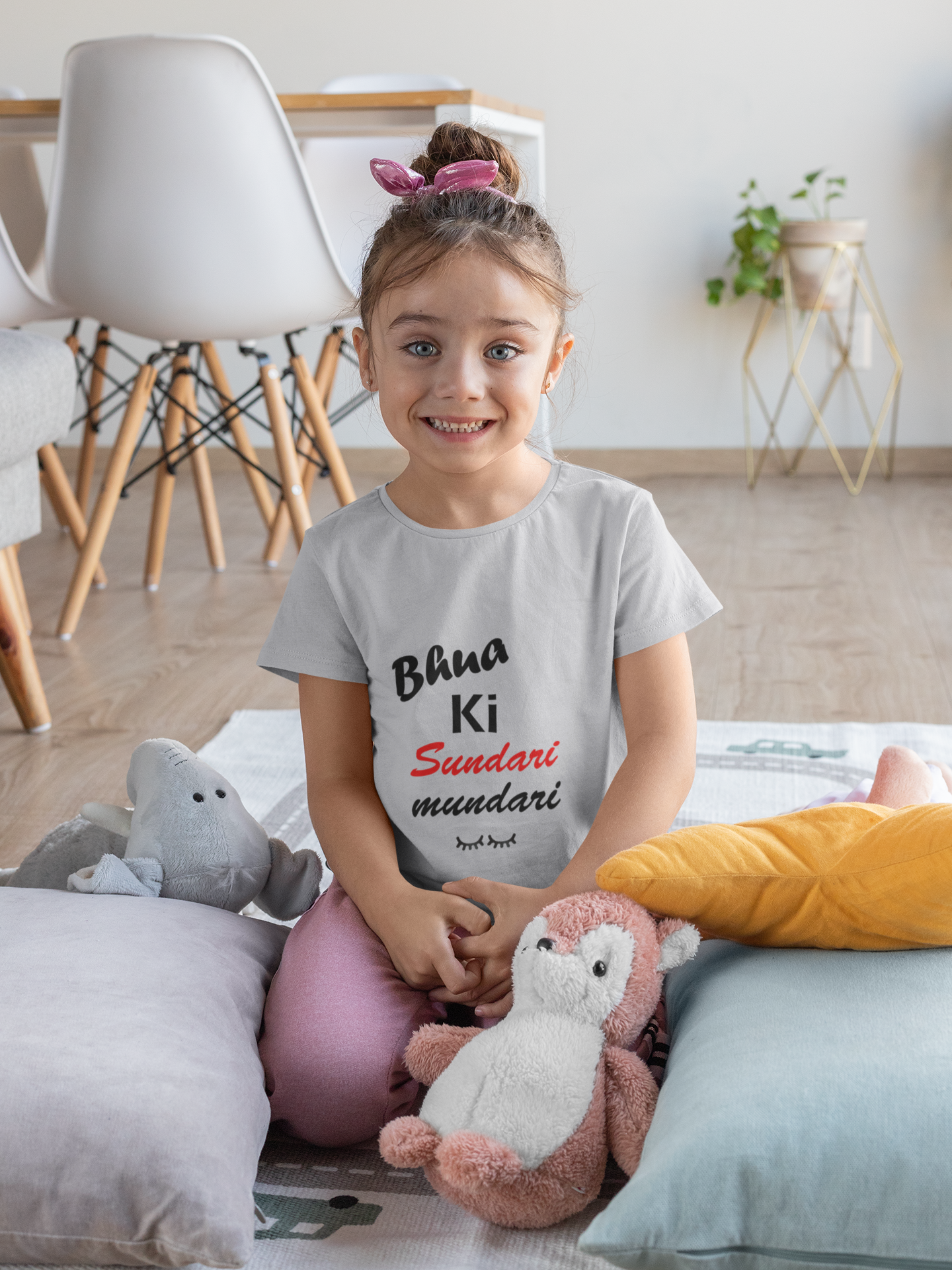 Bhua Ki Sundari Mundari Half Sleeves T-Shirt For Girls -FunkyTeesClub