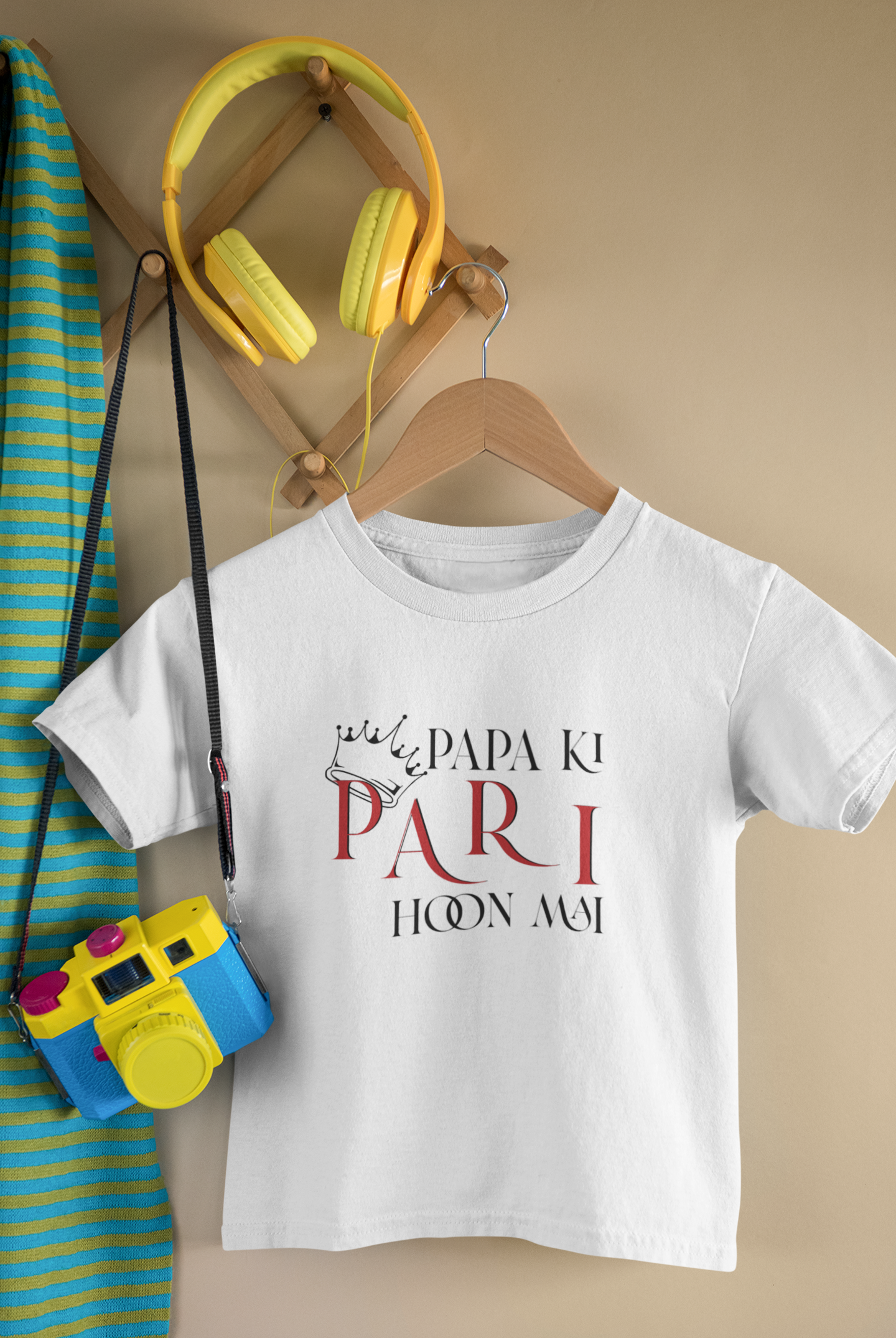 Papa Ki Pari Hu Mai Father and Daughter White Matching T-Shirt- FunkyTeesClub