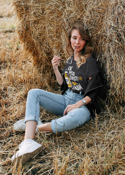 Ek Peg Dosti Ke Naam Pub And Beer Women Half Sleeves T-shirt- FunkyTeesClub - Funky Tees Club