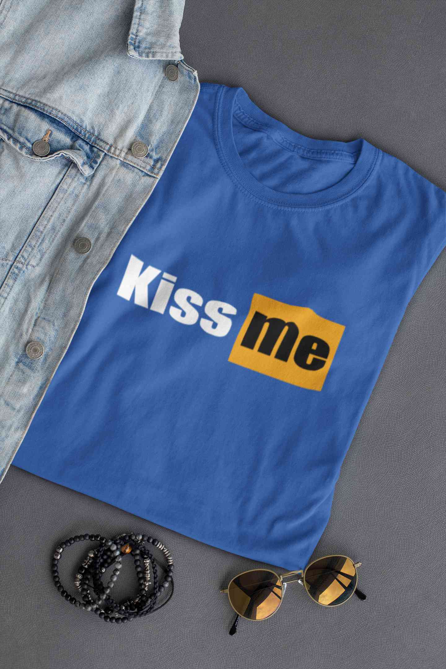 Kiss Me Minimals Mens Half Sleeves T-shirt- FunkyTeesClub