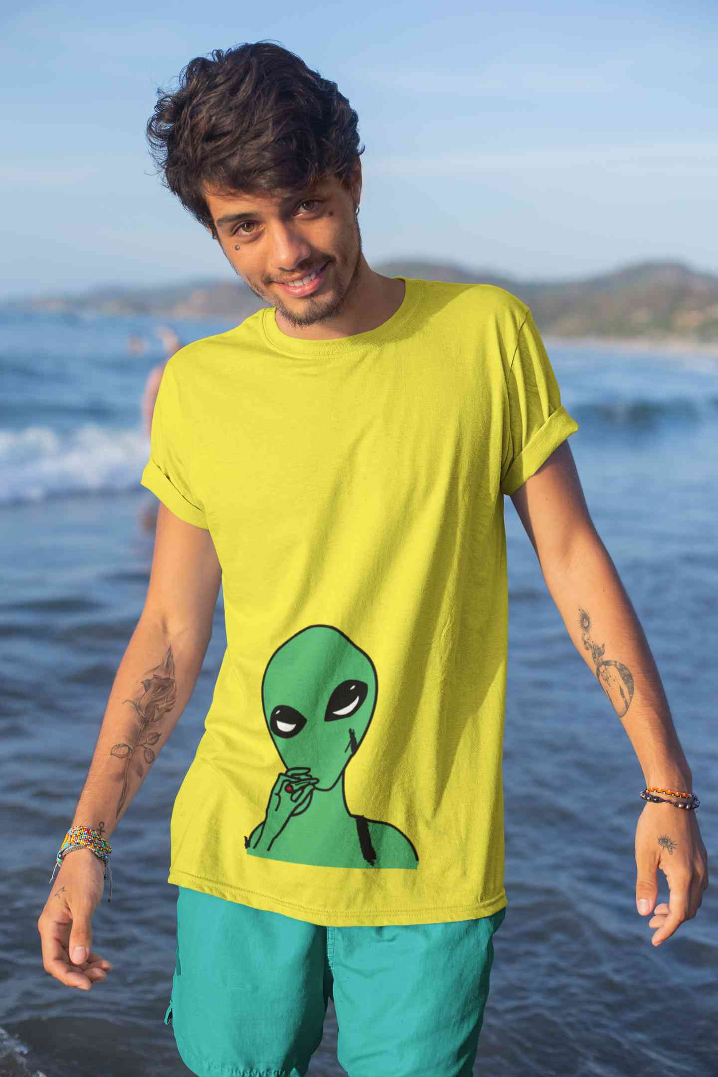 Alien Smoking Mens Half Sleeves T-shirt- FunkyTeesClub