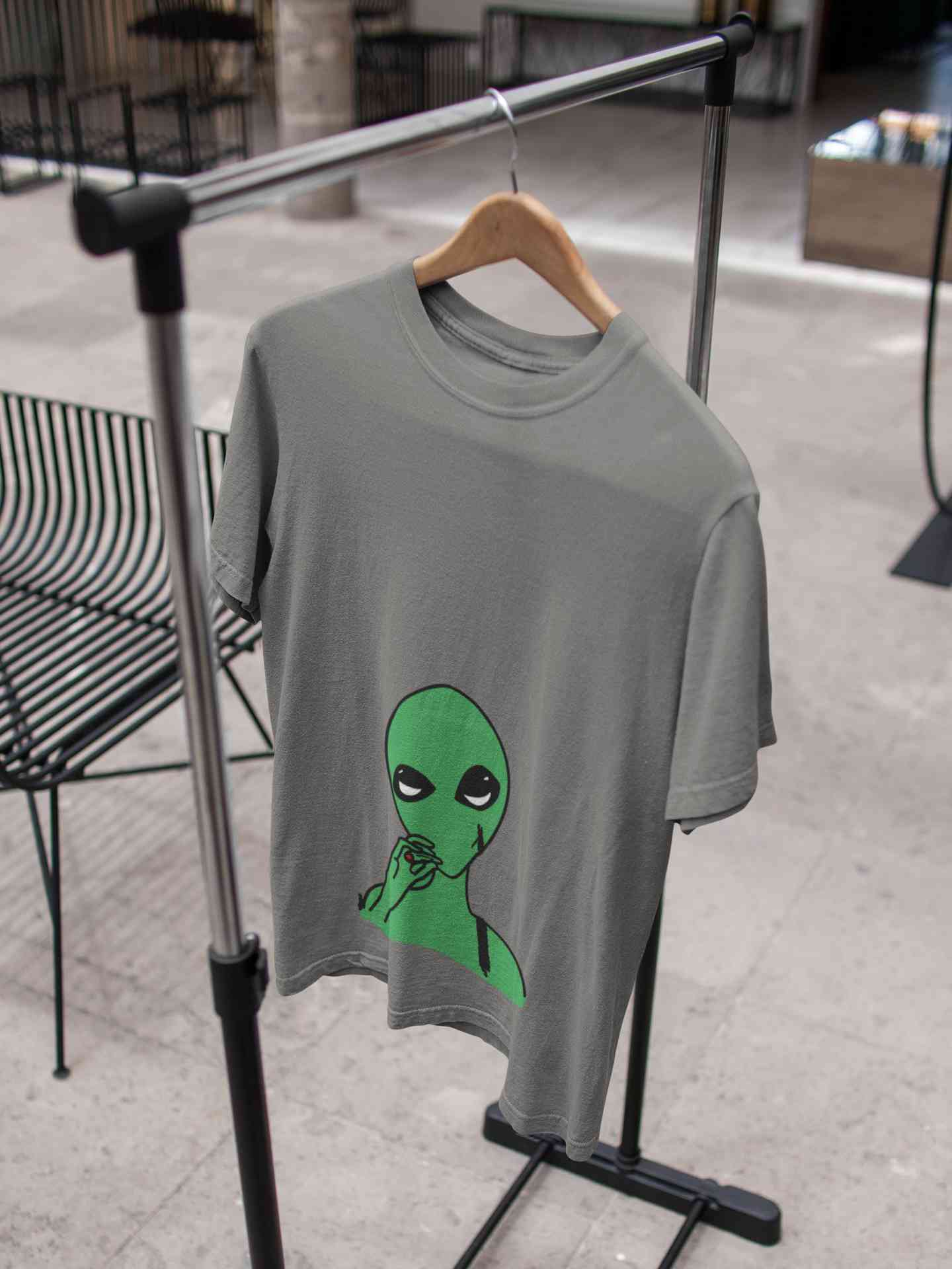 Alien Smoking Mens Half Sleeves T-shirt- FunkyTeesClub